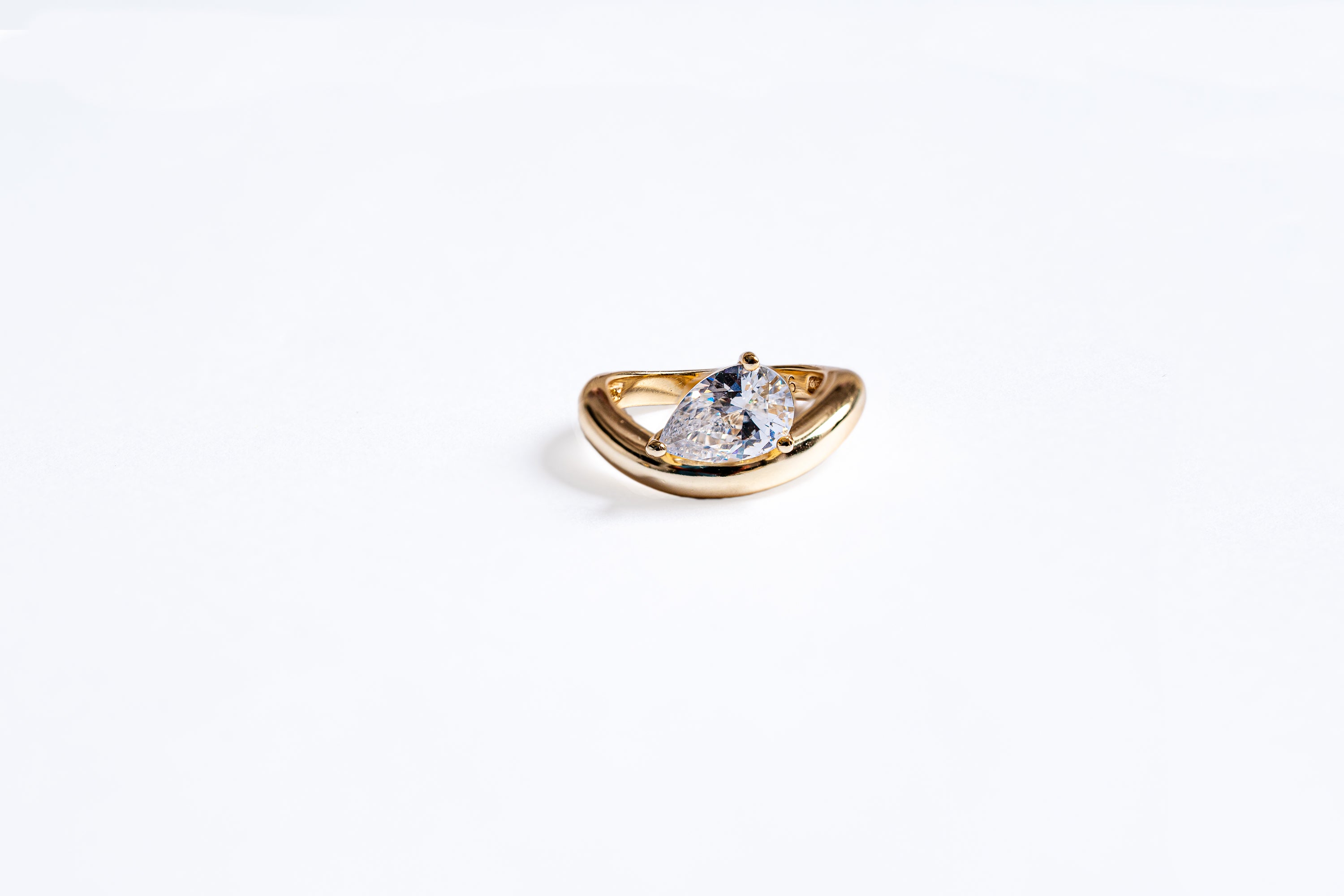Romance Pinky Ring