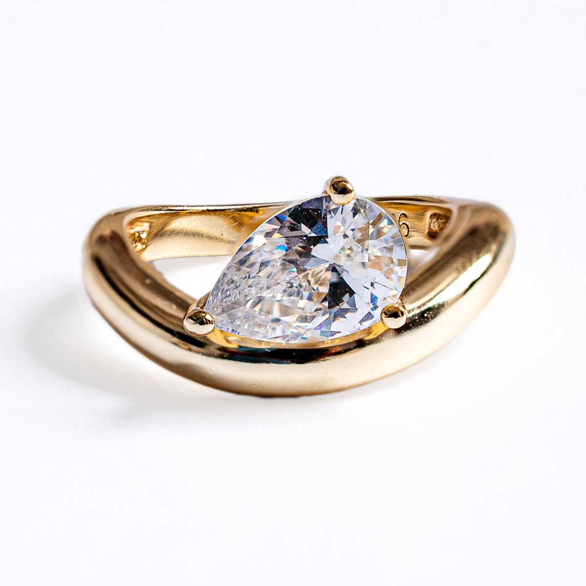 Romance Pinky Ring
