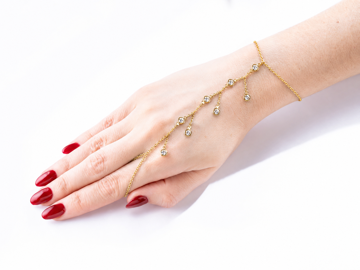 The It Girl Hand Chain